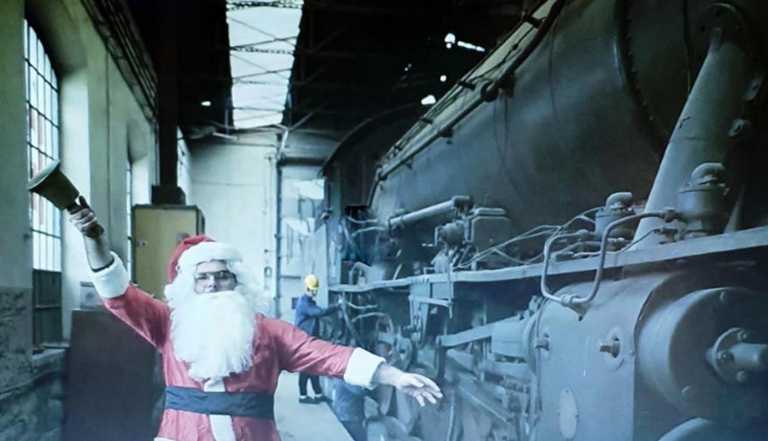 Δράμα: Ο Άγιος Βασίλης έρχεται με τρένο για να συναντήσει παιδιά μετά από 8 ολόκληρα χρόνια