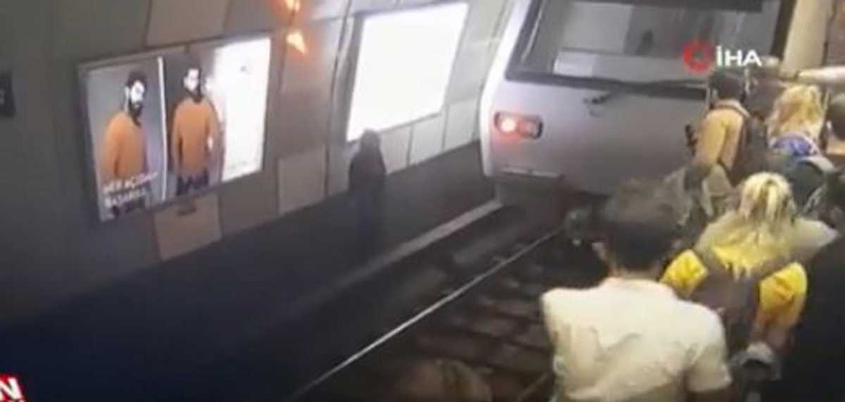 Κωνσταντινούπολη: Πέρασε από πάνω της τρένο και σηκώθηκε σαν να μην συνέβη τίποτα