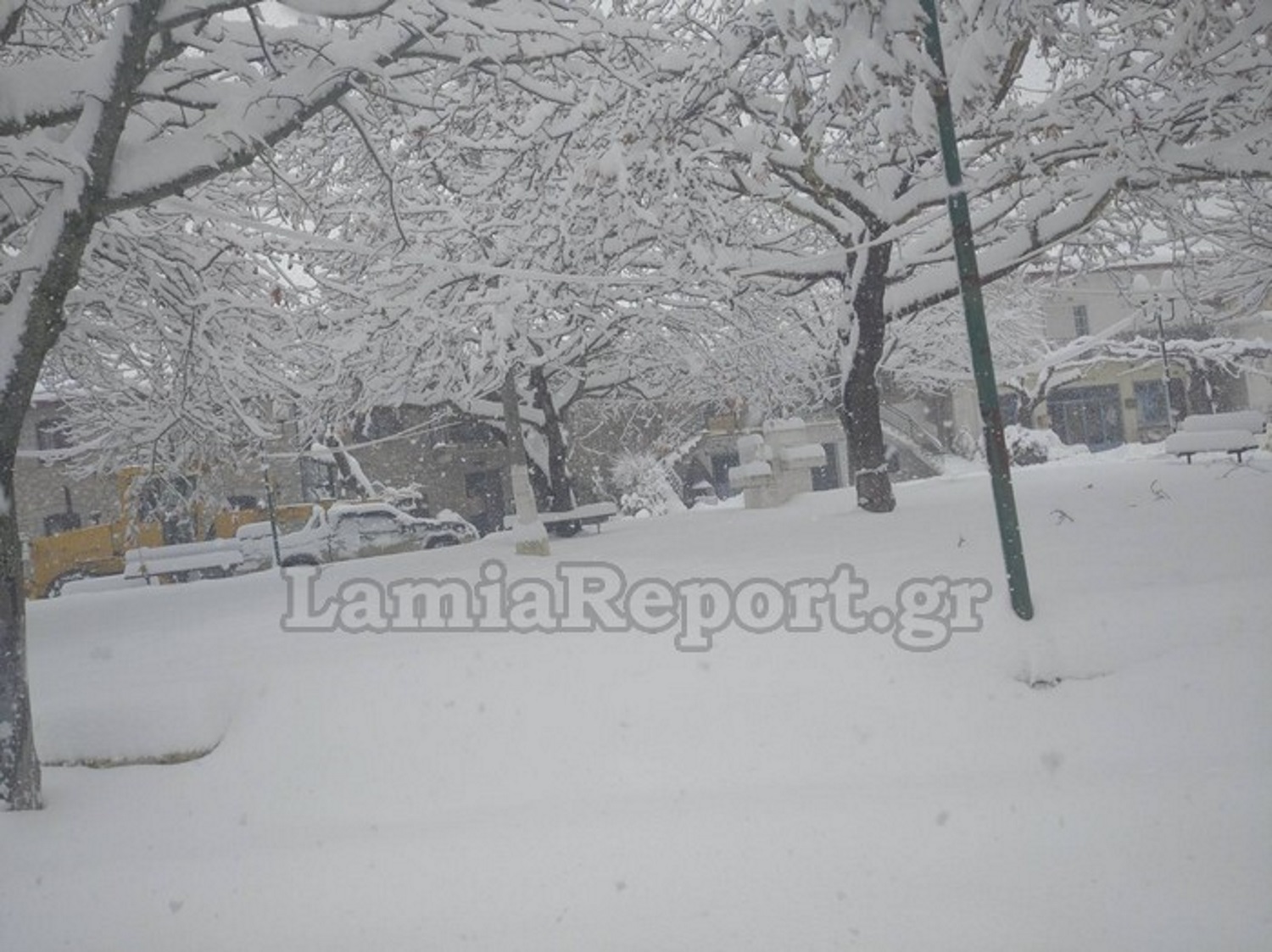 Κακοκαιρία «Carmel»: Έφτασε τους 40 πόντους το χιόνι στα Καμένα Βούρλα