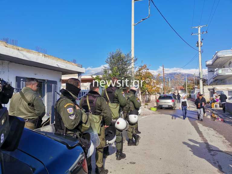 Ζεφύρι: Επτά συλλήψεις από τη μεγάλη αστυνομική επιχείρηση – Κατασχέθηκε μισό κιλό ηρωίνης