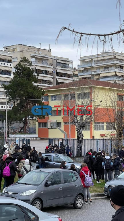 σχολειο ευοσμος αποχη
