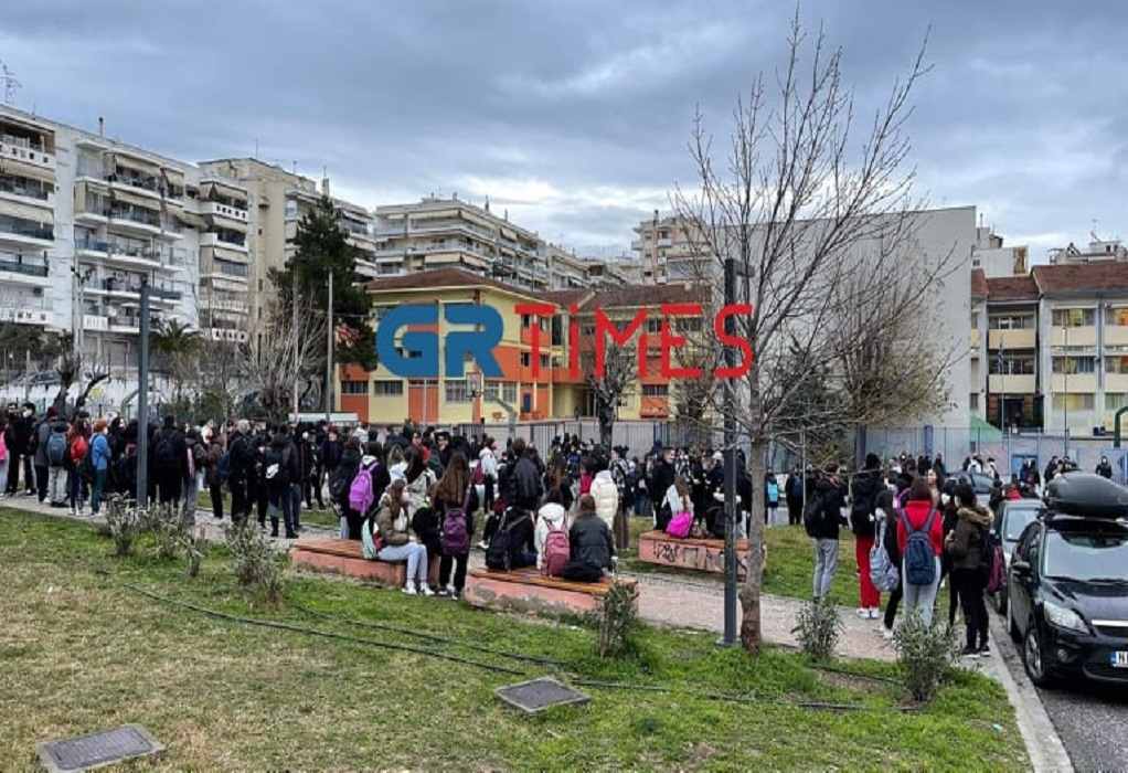 σχολειο ευοσμος αποχη