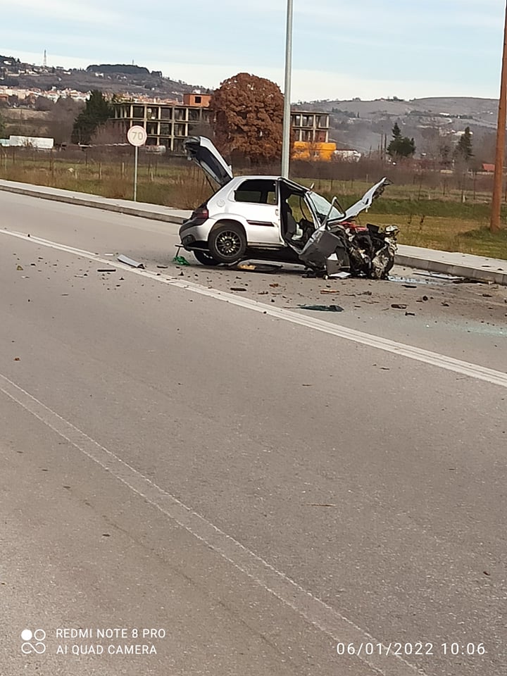 Αυτοκίνητο καρφώθηκε σε δέντρο στην Κοζάνη – Στο νοσοκομείο ο 18χρονος οδηγός | 268667550 696506984669765 3726101959272684805 n