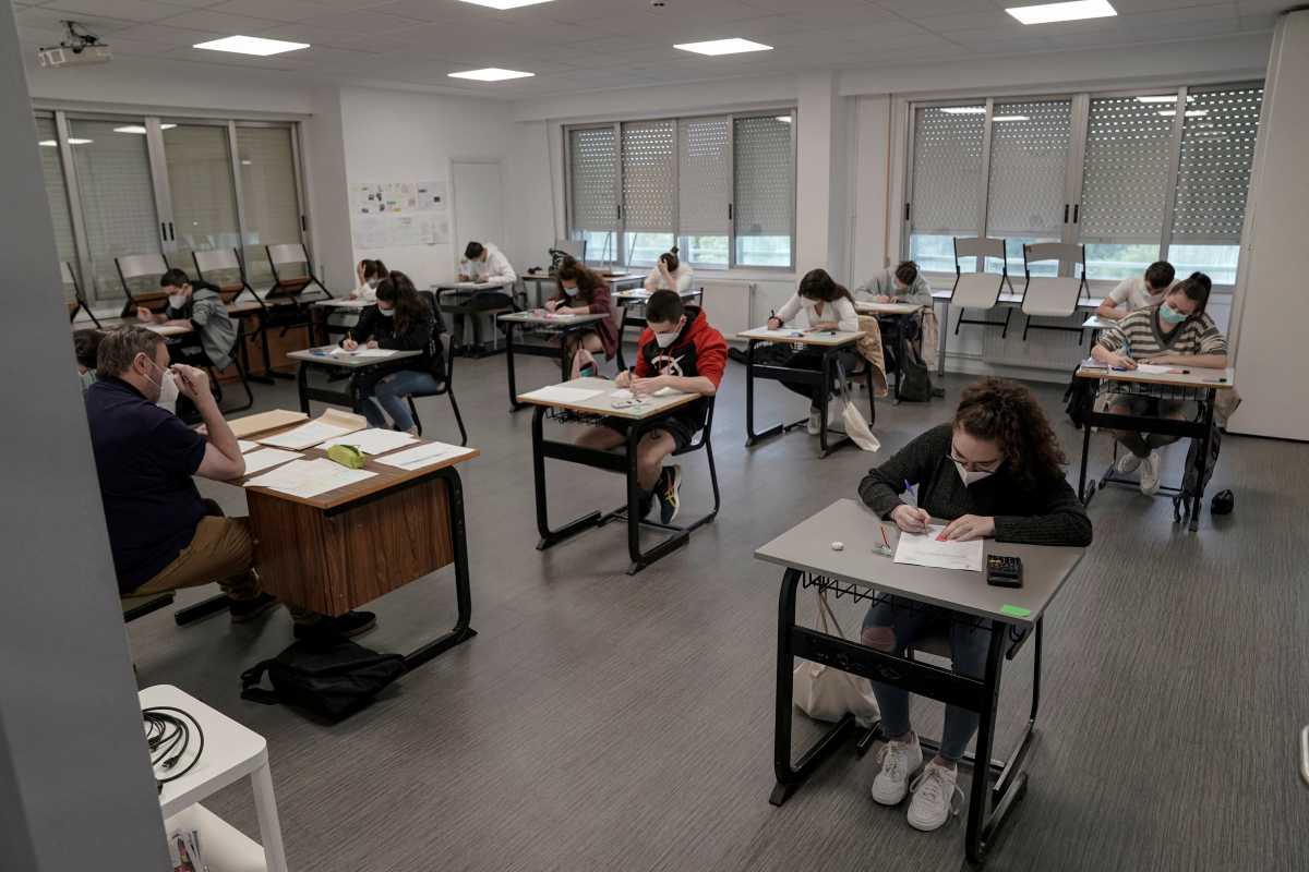 Ισπανία – κορονοϊός: Ομόφωνη απόφαση για επανέναρξη των σχολείων στις 10 Ιανουαρίου παρά την «Όμικρον»