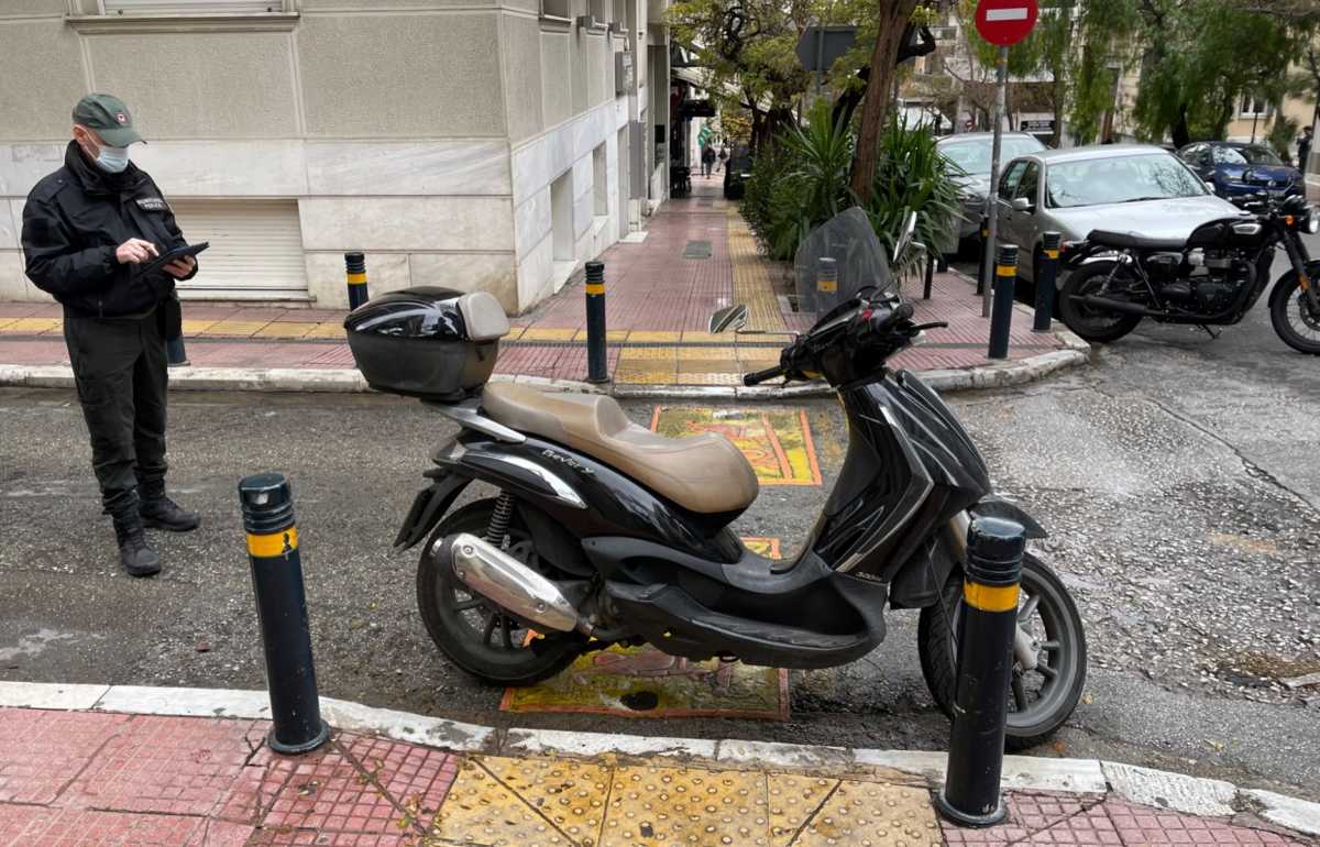Δήμος Αθηναίων: 830 «έξυπνοι» αισθητήρες βάζουν τέλος στη στάθμευση σε ράμπες και διαβάσεις