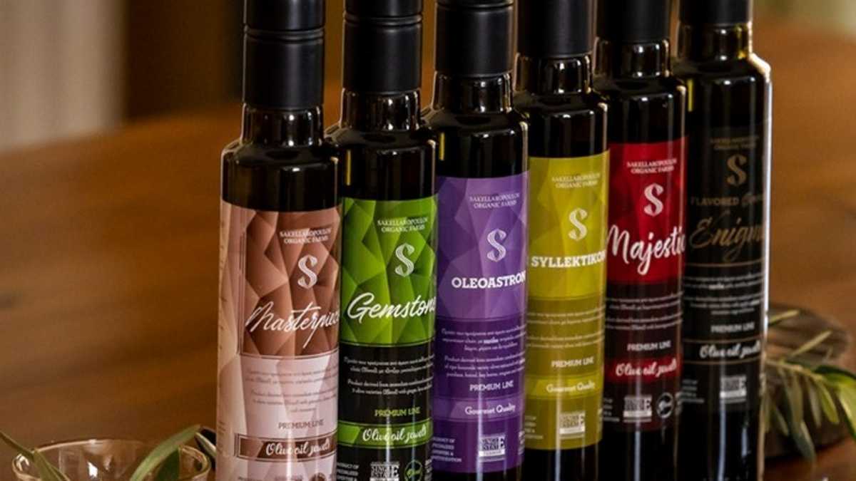 Ο ελαιοπαραγωγός που κέρδισε 400 διεθνή βραβεία – «Απογειώνει» τις γεύσεις με σταγόνες ελληνικής γης