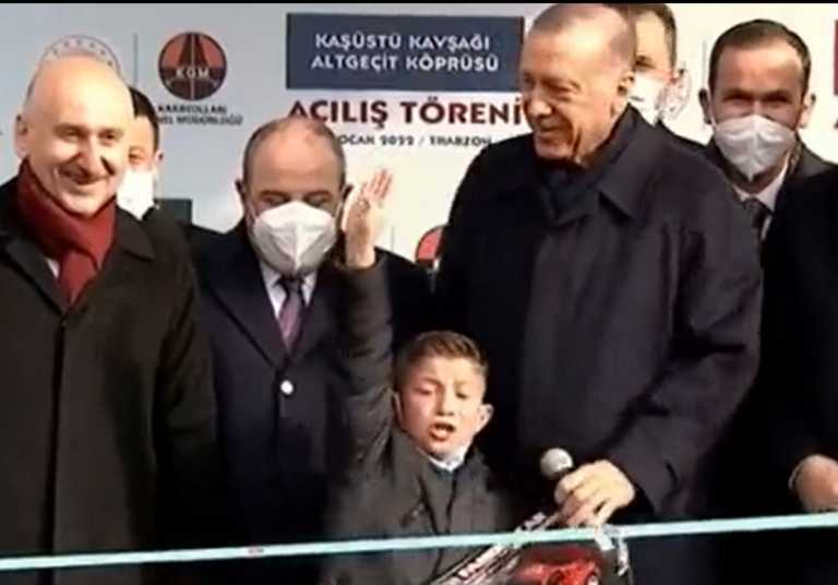 Σάλος στην Τουρκία με βουλευτή του CHP που παρομοιάζει τον Ερντογάν με τον Χίτλερ!