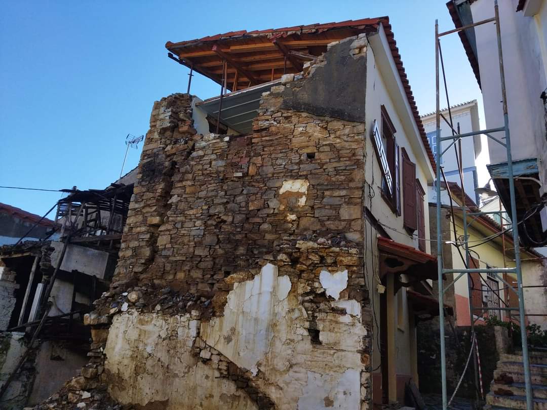 Σάμος: Οι πληγές του φονικού σεισμού παραμένουν ανοιχτές ένα και πλέον χρόνο μετά τα 6,7 Ρίχτερ