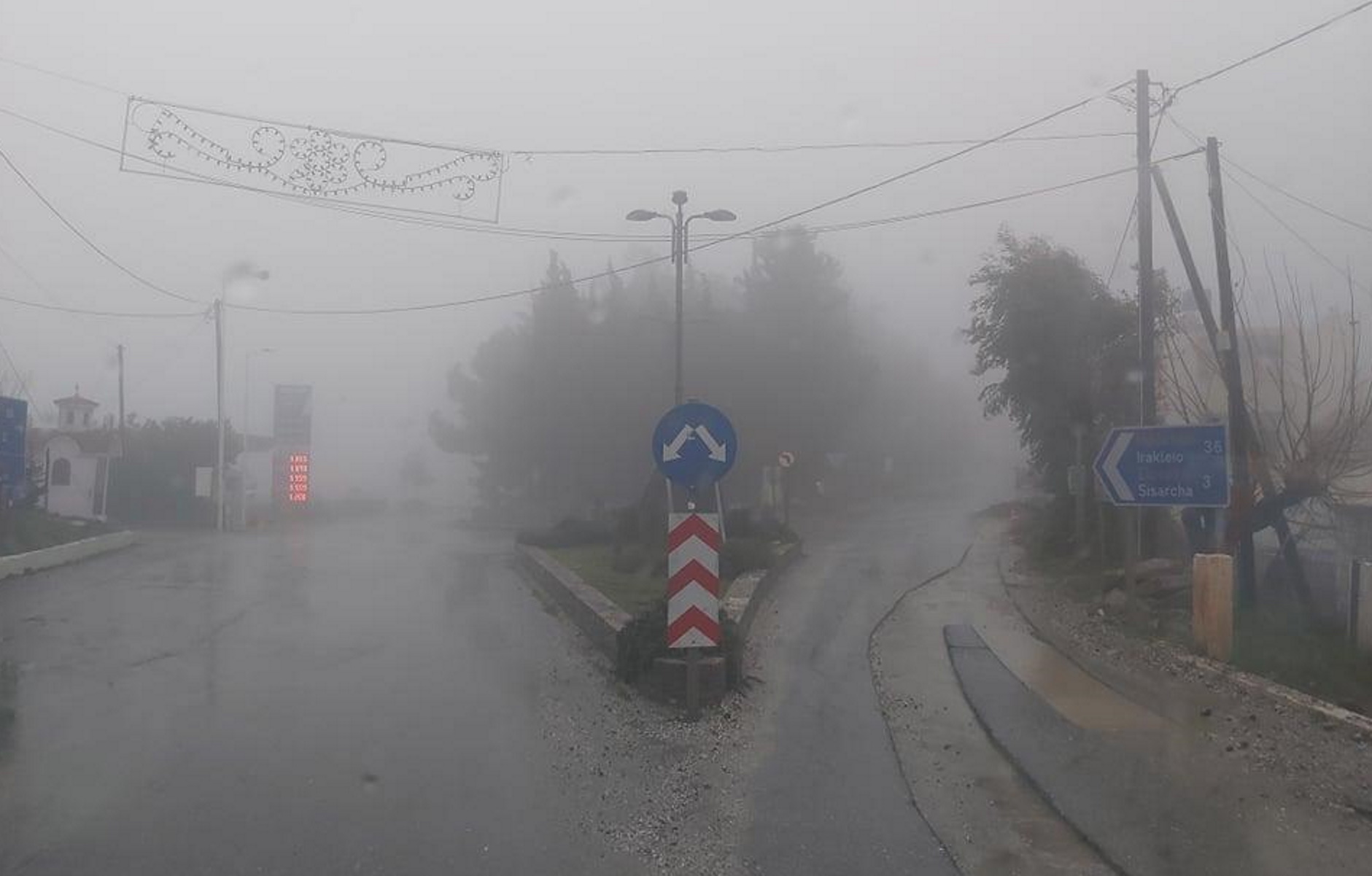 Καιρός – Κρήτη: Τη σφυροκοπά ο «Διομήδης» με καταιγίδες, 9 μποφόρ και πυκνή ομίχλη
