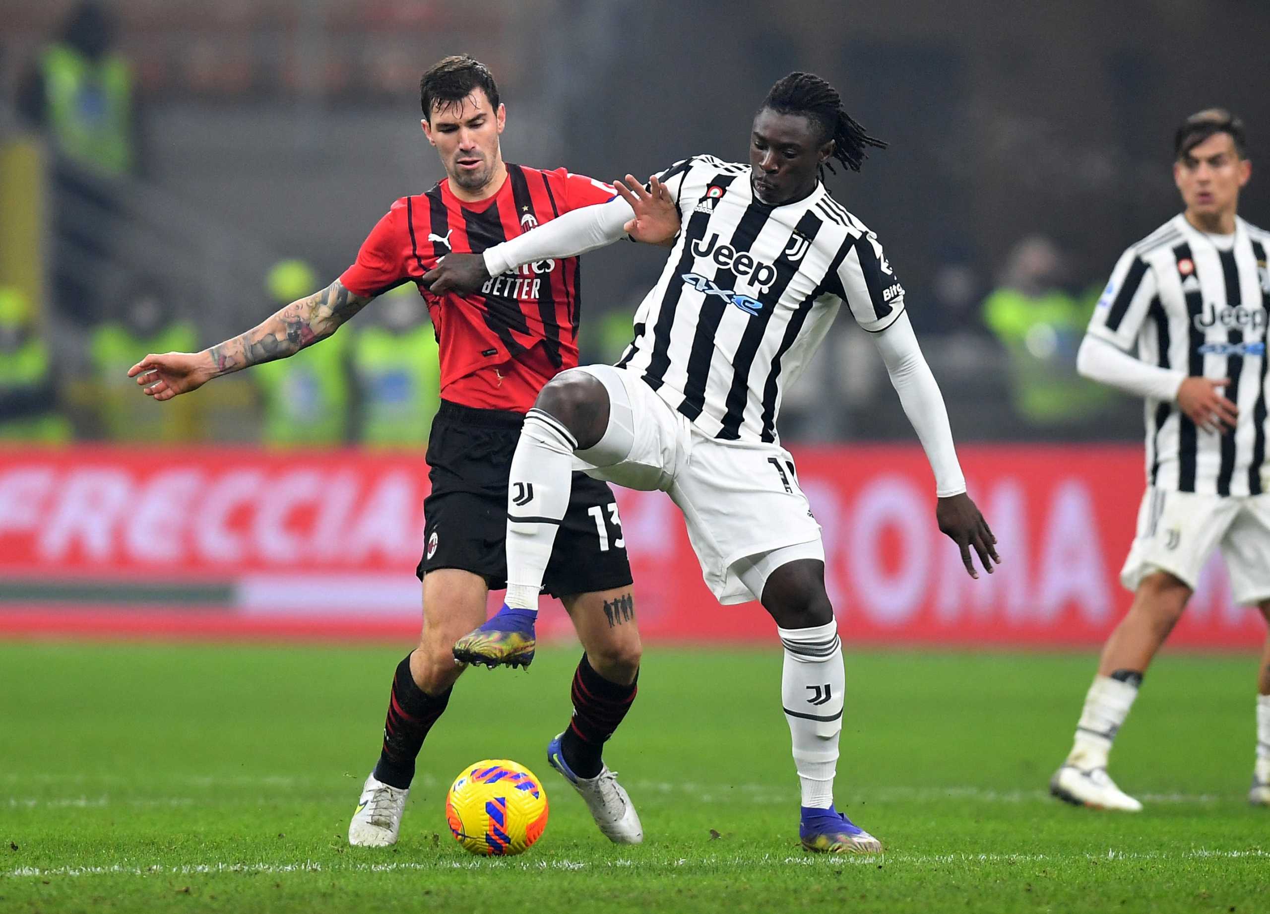 Soccer Football - Serie A - AC Milan v Juventus - San Siro, Milan, Italy - January 23, 2022 AC Milan's Alessio Romagnoli in action with Juventus' Moise Kean REUTERS