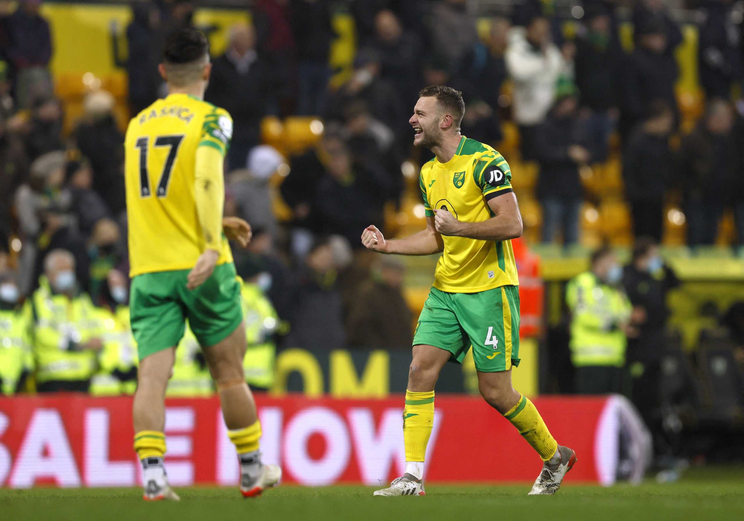 Soccer Football - Premier League - Norwich City v Everton - Carrow Road, Norwich, Britain - January 15, 2022 Norwich City's Ben Gibson celebrates after the match Action Images via Reuters