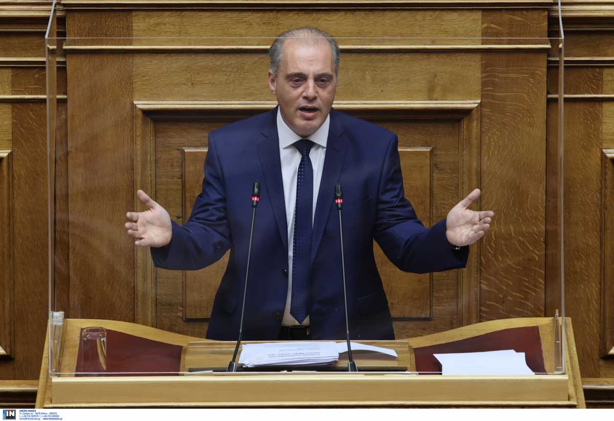 Ελληνική Λύση για τους τρεις βουλευτές που «συνομιλούν» με τη ΝΔ: Υποψήφιοι σε διαφορετικές εκλογικές περιφέρειες