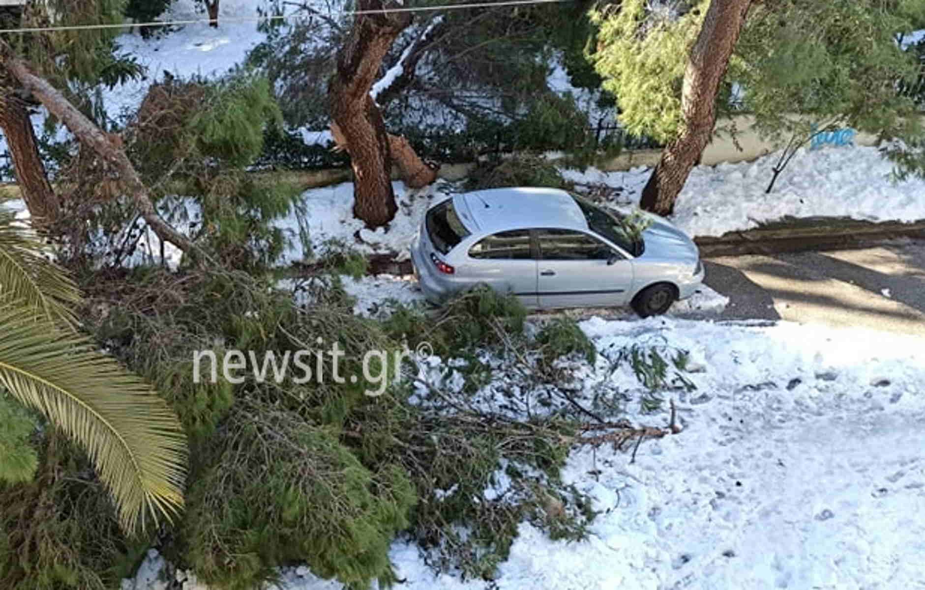 Κακοκαιρία – Βριλήσσια: 5η μέρα αποκλεισμένοι από τα χιόνια και την «αδιαφορία» των αρμοδίων