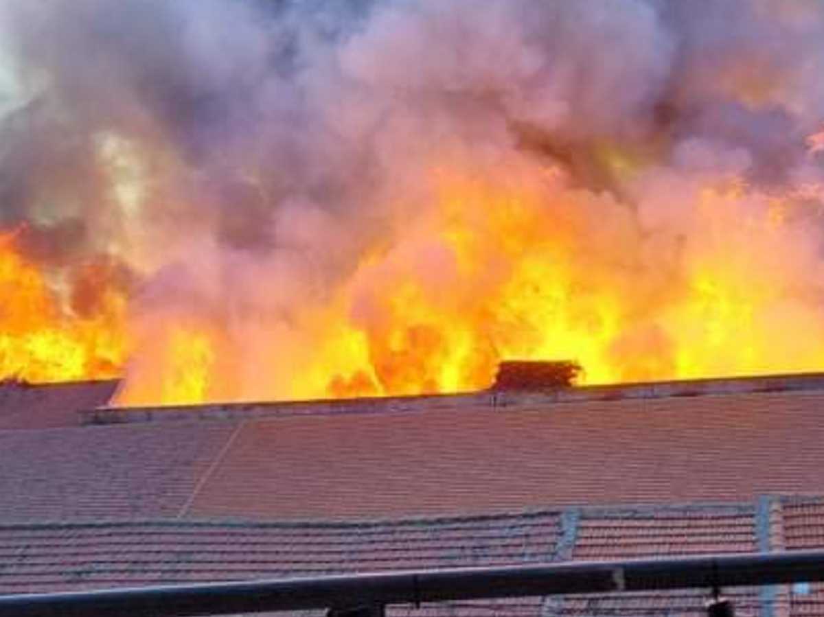 Ξάνθη: Εικόνες καταστροφής από τη μεγάλη φωτιά – Τεράστιοι καπνοί έκρυψαν τον ουρανό