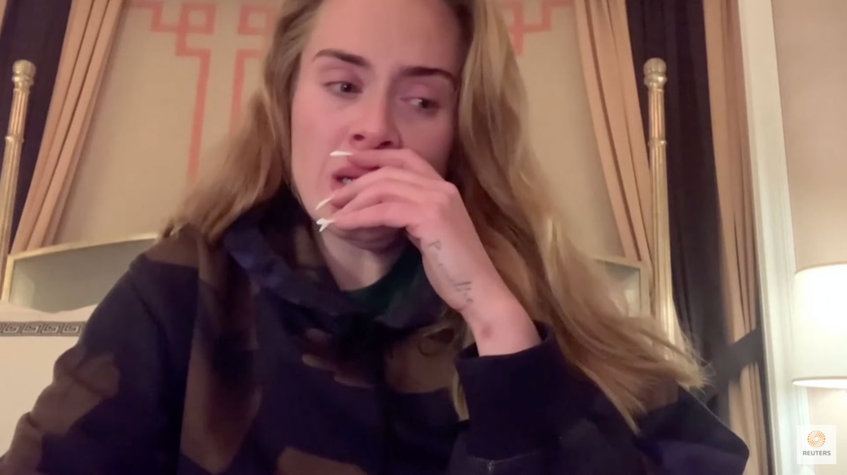 Η Adele με δάκρυα στα μάτια ανακοίνωσε ότι ακυρώνει τις συναυλίες στο Λας Βέγκας