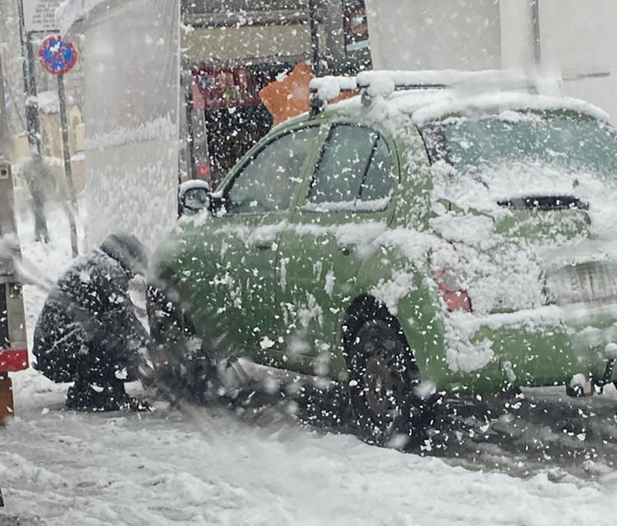 Έκλεισε η Κατεχάκη λόγω του χιονιού - Δύσκολη η κατάσταση στους δρόμους (ΣΥΝΕΧΗΣ ΝΗΜΕΡΩΣΗ)