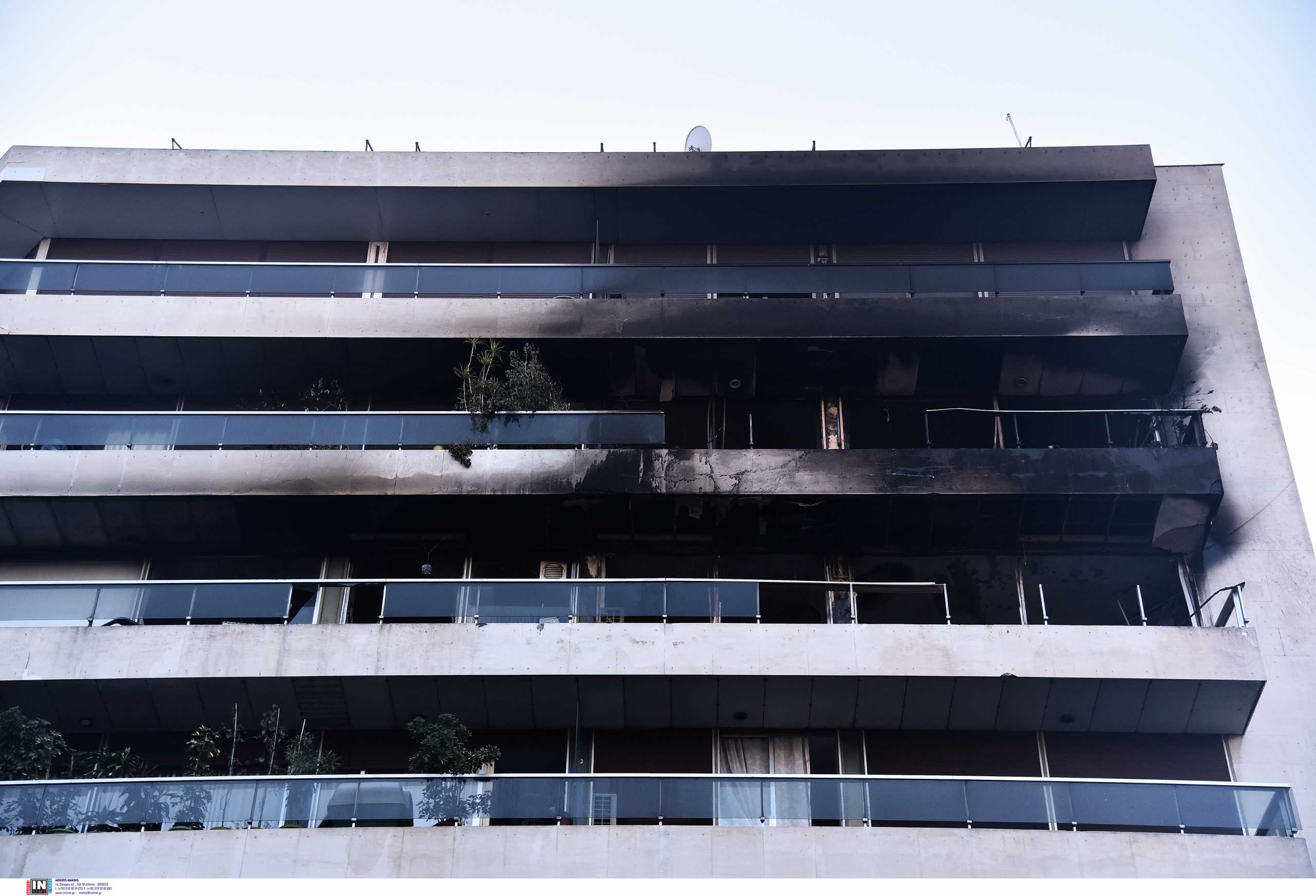 Φωτιά σε διαμέρισμα στην Αγίου Μελετίου: Νεκρός ο άνδρας - Τον βρήκαν στο μπαλκόνι να καίγεται