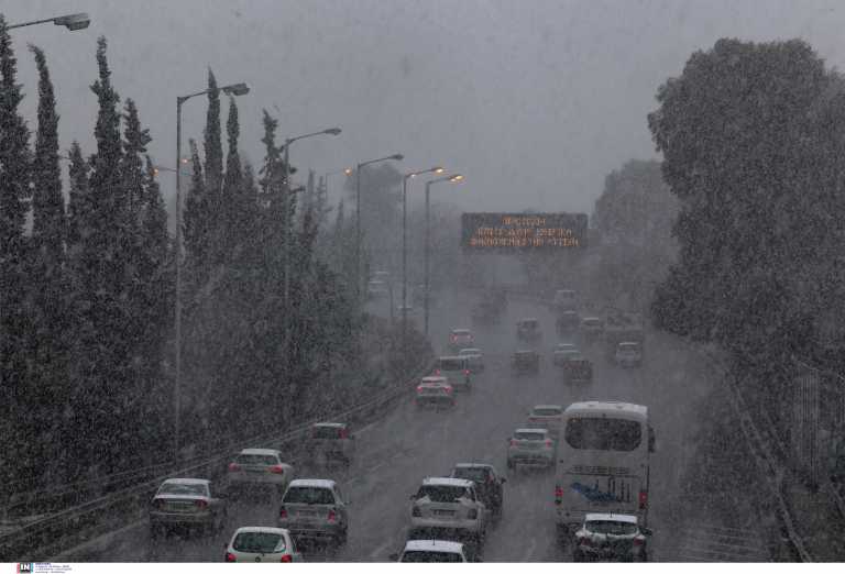 Άρση της απαγόρευσης κυκλοφορίας φορτηγών στην Αθηνών - Λαμίας