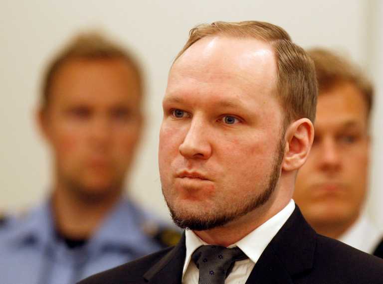 Νορβηγία: Εξετάζεται το αίτημα αποφυλάκισης του Άντερς Μπρέιβικ, 10 χρόνια μετά το μακελειό με 77 νεκρούς