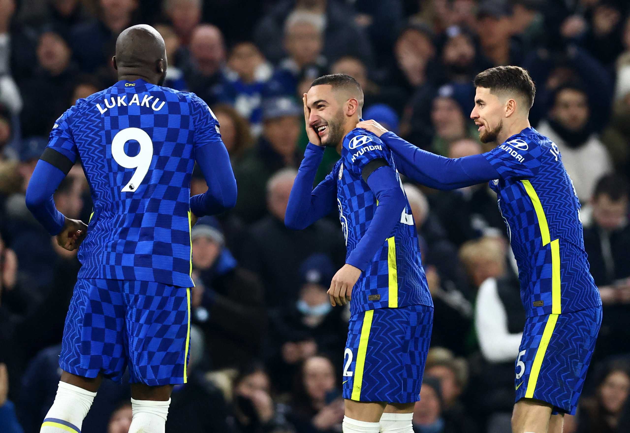 Soccer Football - Premier League - Chelsea v Tottenham Hotspur - Stamford Bridge, London, Britain - January 23, 2022 Chelsea's Hakim Ziyech celebrates scoring their first goal with Jorginho REUTERS