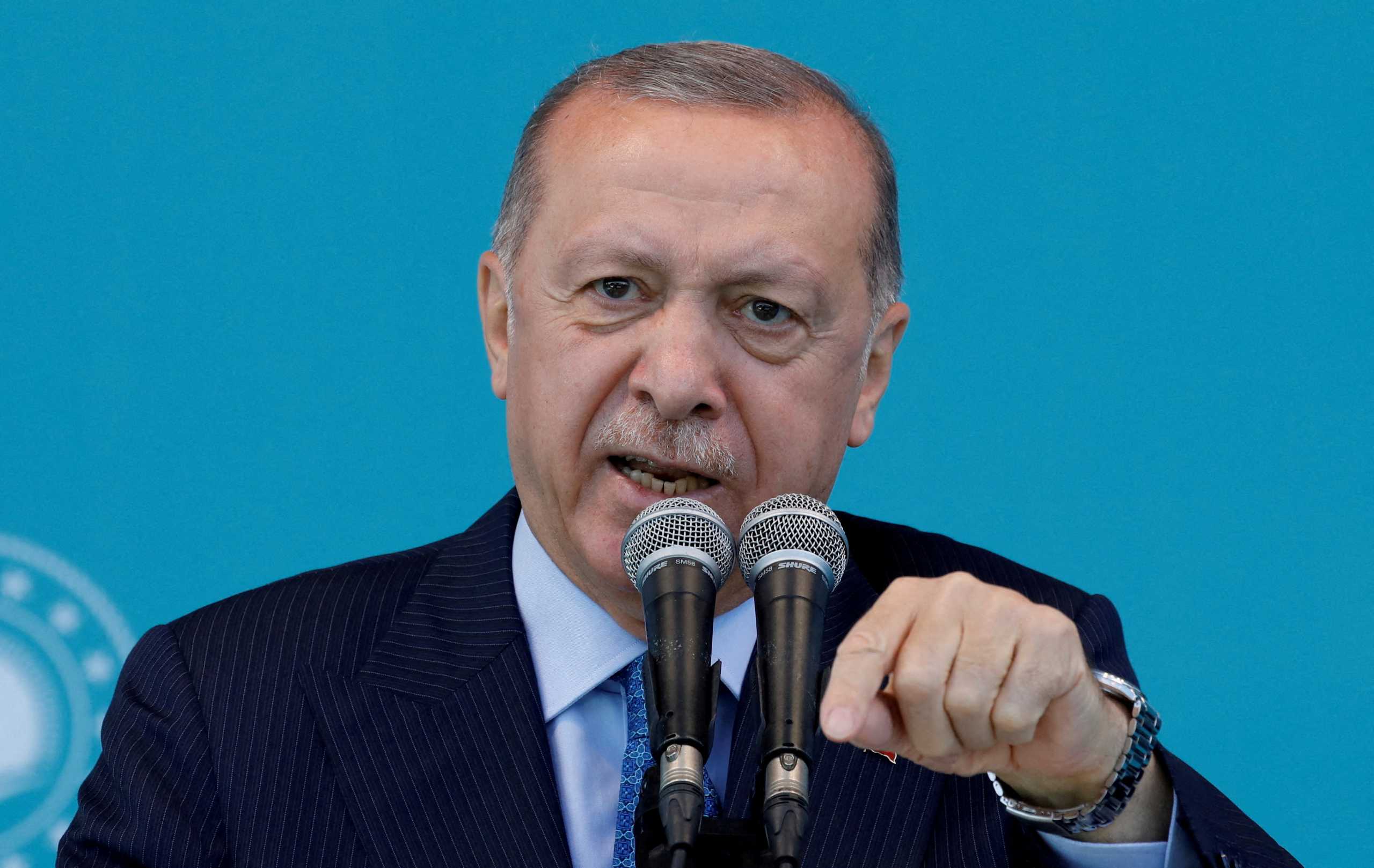 FILE PHOTO: Turkish President Tayyip Erdogan addresses his supporters during a ceremony in Istanbul, Turkey, November 5, 2021. REUTERS