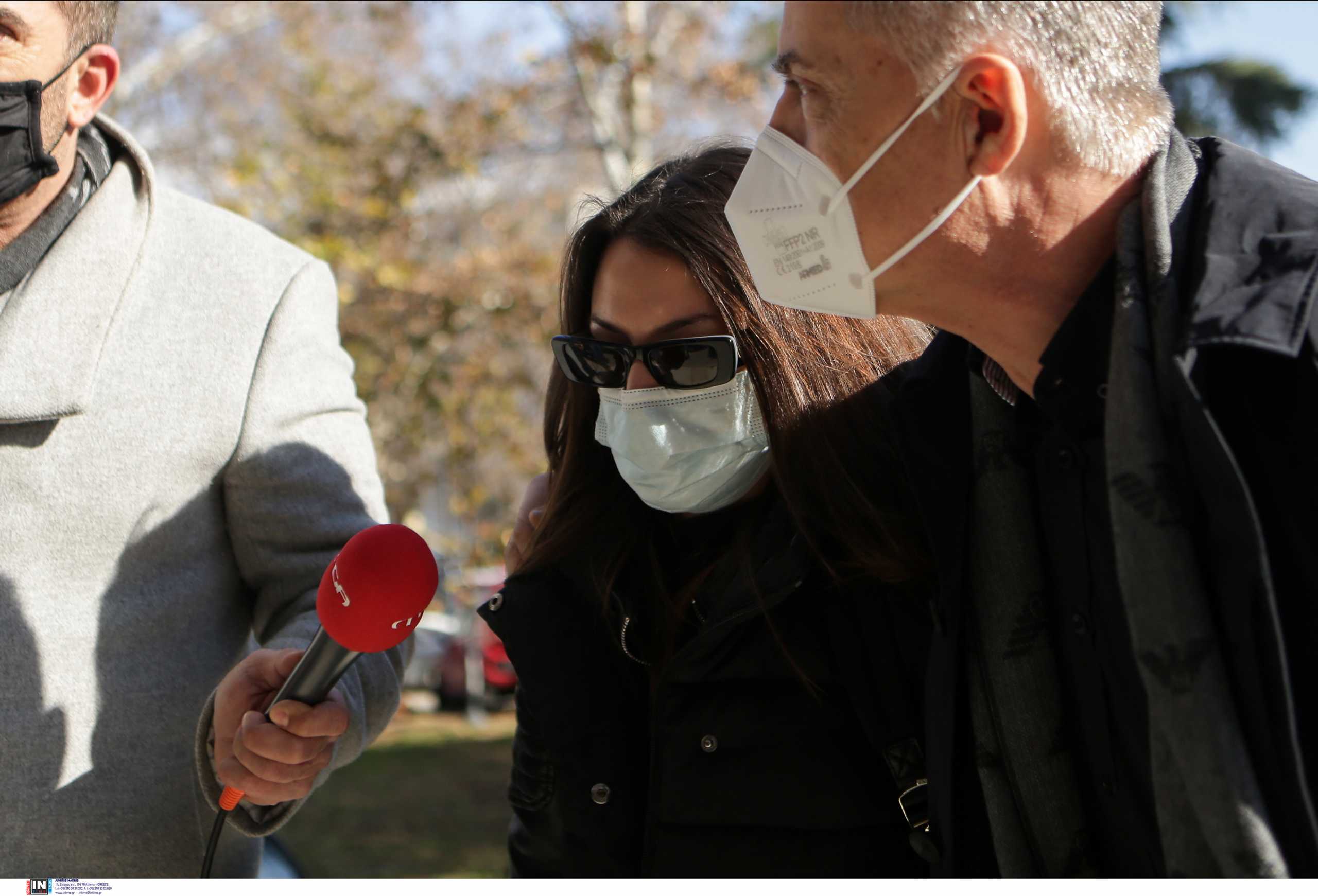 Βιασμός 24χρονης στη Θεσσαλονίκη: «Προς το παρόν εμπιστευόμαστε τις Αρχές» – Νέα δήλωση της Γεωργίας