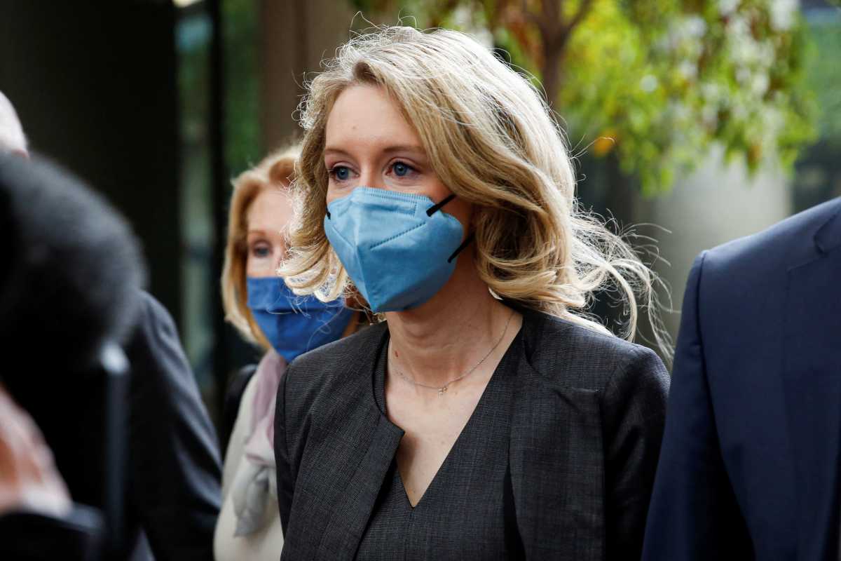 Ένοχη για απάτη η ιδρύτρια της Theranos Ελίζαμπεθ Χολμς