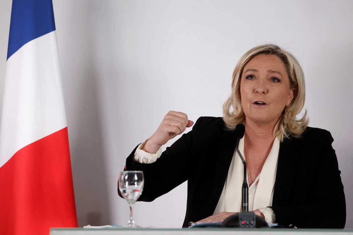 Γαλλία: Ευρωβουλευτής εγκατέλειψε τη Μαρίν Λε Πεν για τον επίσης ακροδεξιό Ερίκ Ζεμούρ