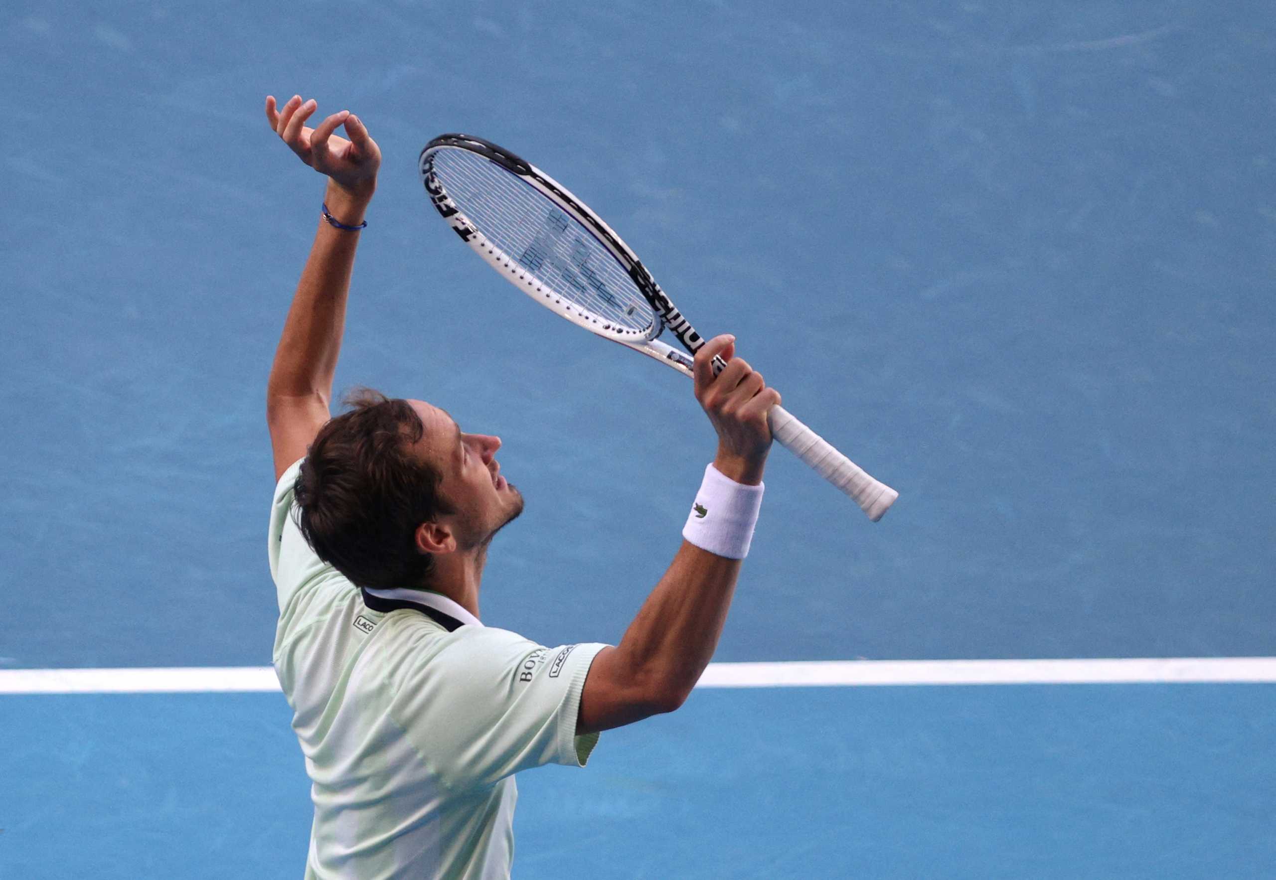 Tennis - Australian Open - Melbourne Park, Melbourne, Australia - January 24, 2022  Russia's Daniil Medvedev reacts during his fourth round match against Maxime Cressy of the U.S. REUTERS