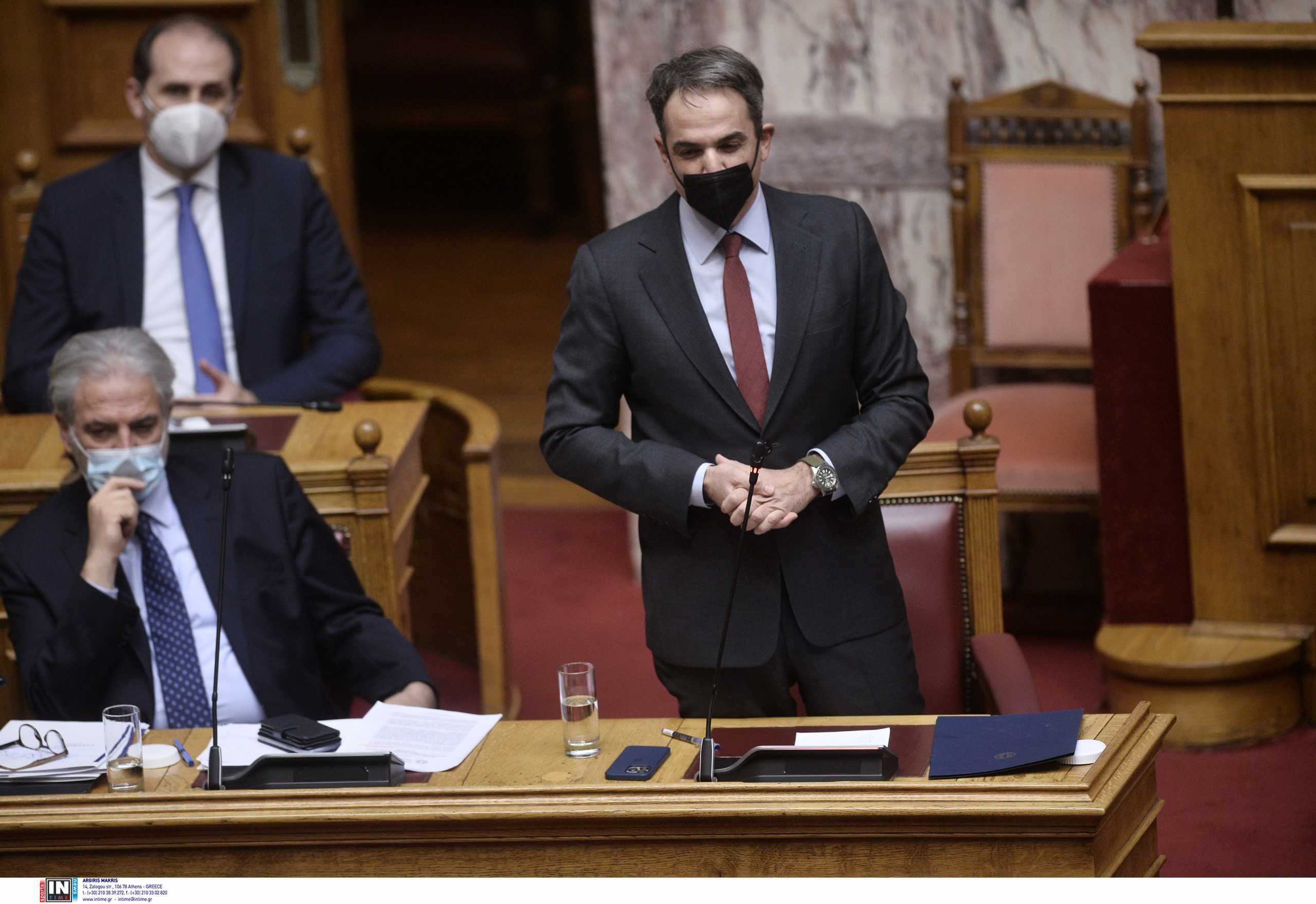 Πρόταση μομφής – Βουλή: Κυριάκος Μητσοτάκης και Αλέξης Τσίπρας «κονταροχτυπήθηκαν» για την Αττική Οδό