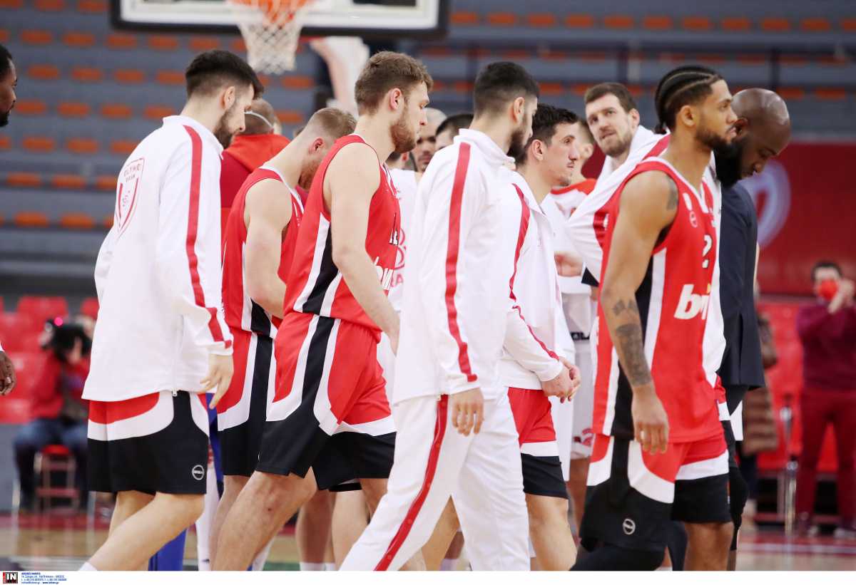 Euroleague, Ολυμπιακός – Ερυθρός Αστέρας 72-76: Τα λάθη και οι απουσίες κόστισαν το αήττητο στο ΣΕΦ