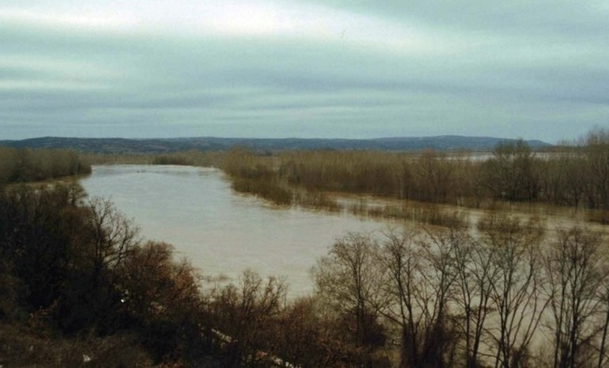 Καιρός – Έβρος: Πάνω από τα όρια επιφυλακής η στάθμη του ποταμού