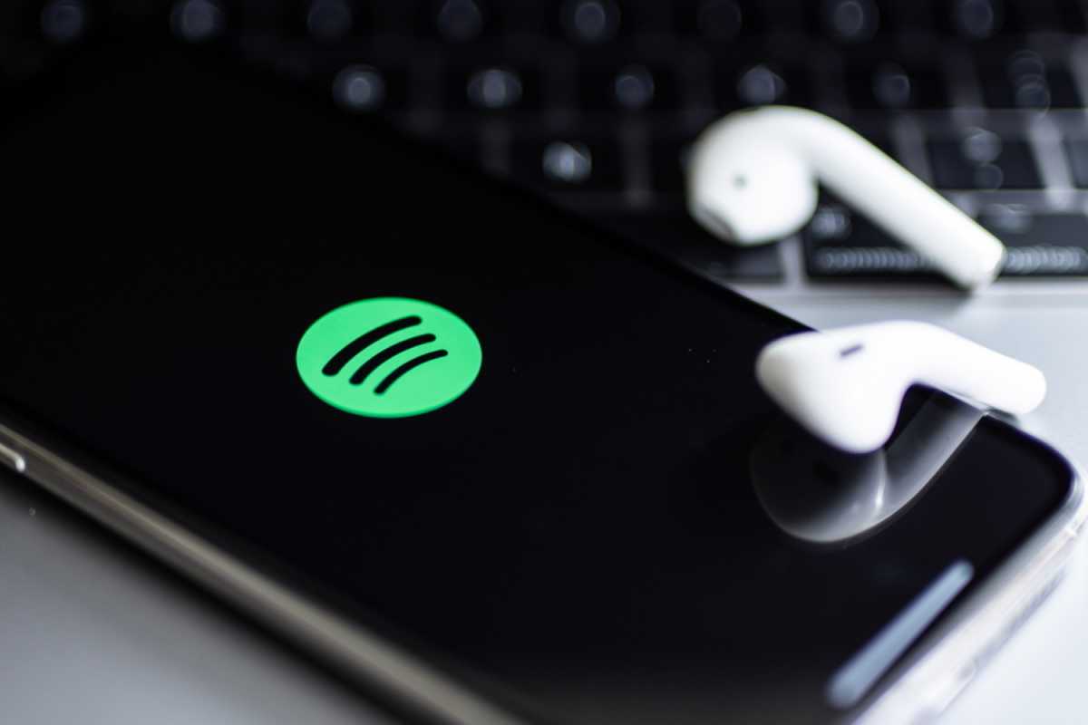 Το Spotify παίρνει μέτρα κατά της παραπληροφόρησης για τον κορονοϊό