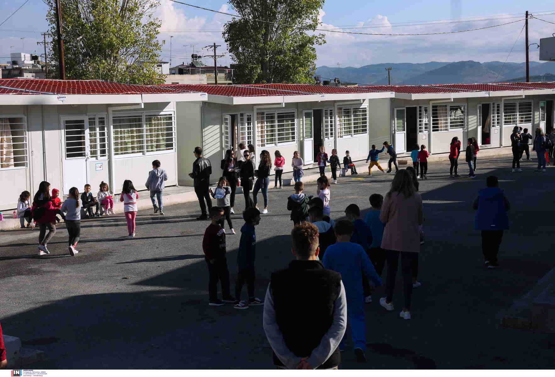 Θεσσαλονίκη: Πατέρας καταγγέλλει ότι μαχαίρωσαν το παιδί του μετά από άγριο bullying στο σχολείο