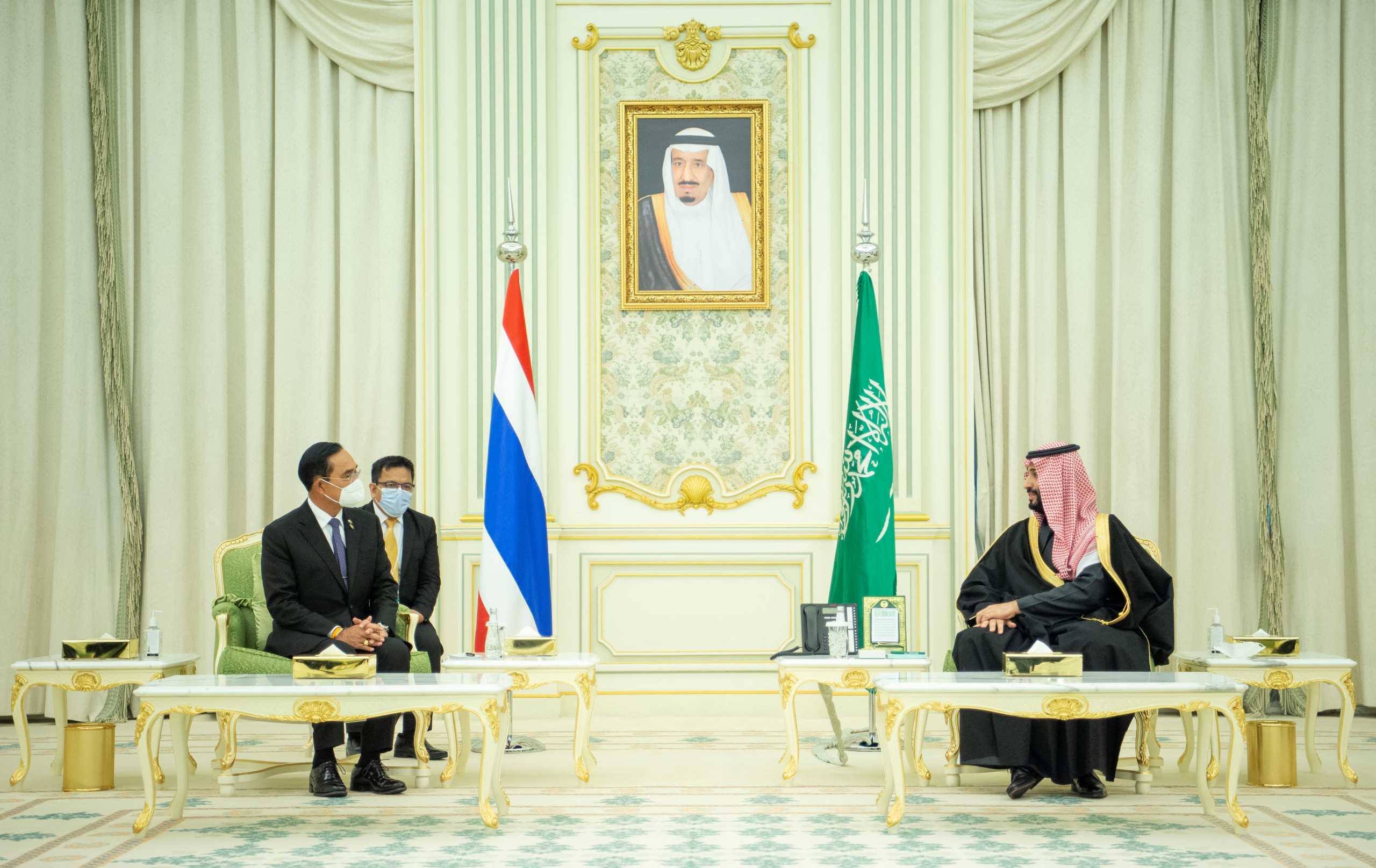 Saudi Crown Prince, Mohammed bin Salman receives Thailand's Prime Minister Prayuth Chan-ocha in Riyadh, Saudi Arabia, January 25, 2022. Bandar Algaloud