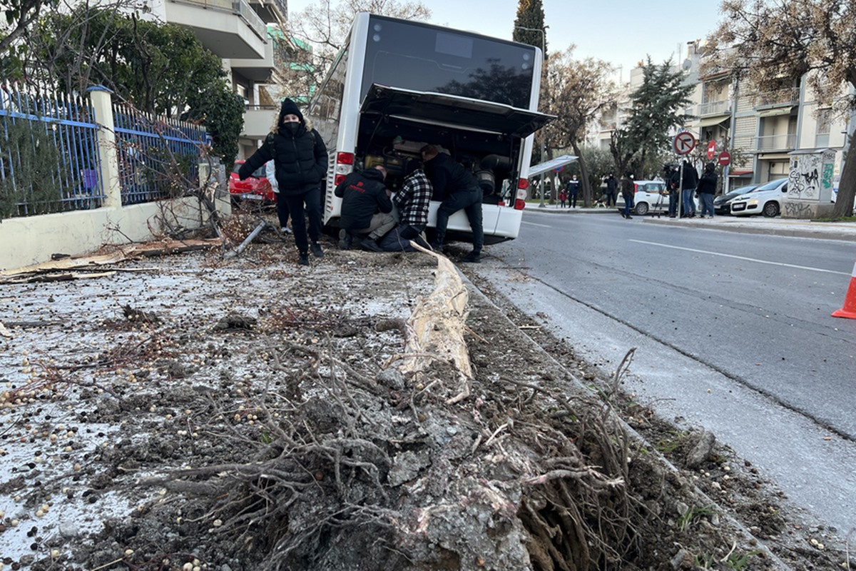 Τροχαίο στη Θεσσαλονίκη: «Ανθρώπινο λάθος» λέει ο ΟΑΣΘ – Δεύτερο ατύχημα με λεωφορείο