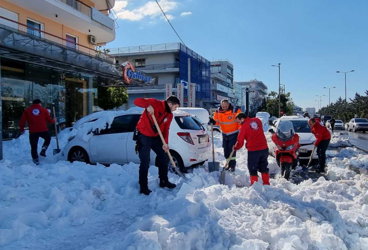 Κακοκαιρία – Περιφέρεια Αθηνών: Ενεργοποιείται το 1110 για τα αιτήματα των πολιτών