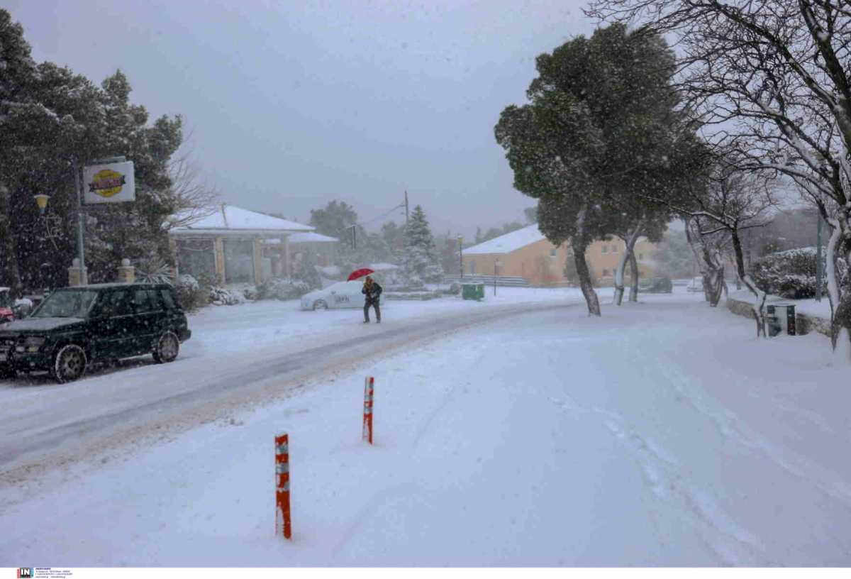 Κακοκαιρία: Αργία σε Αττική, Βοιωτία, Δωδεκάνησα, Κρήτη, Εύβοια και Κυλάδες – Κλειστά και χωρίς τηλεκπαίδευση τα σχολεία