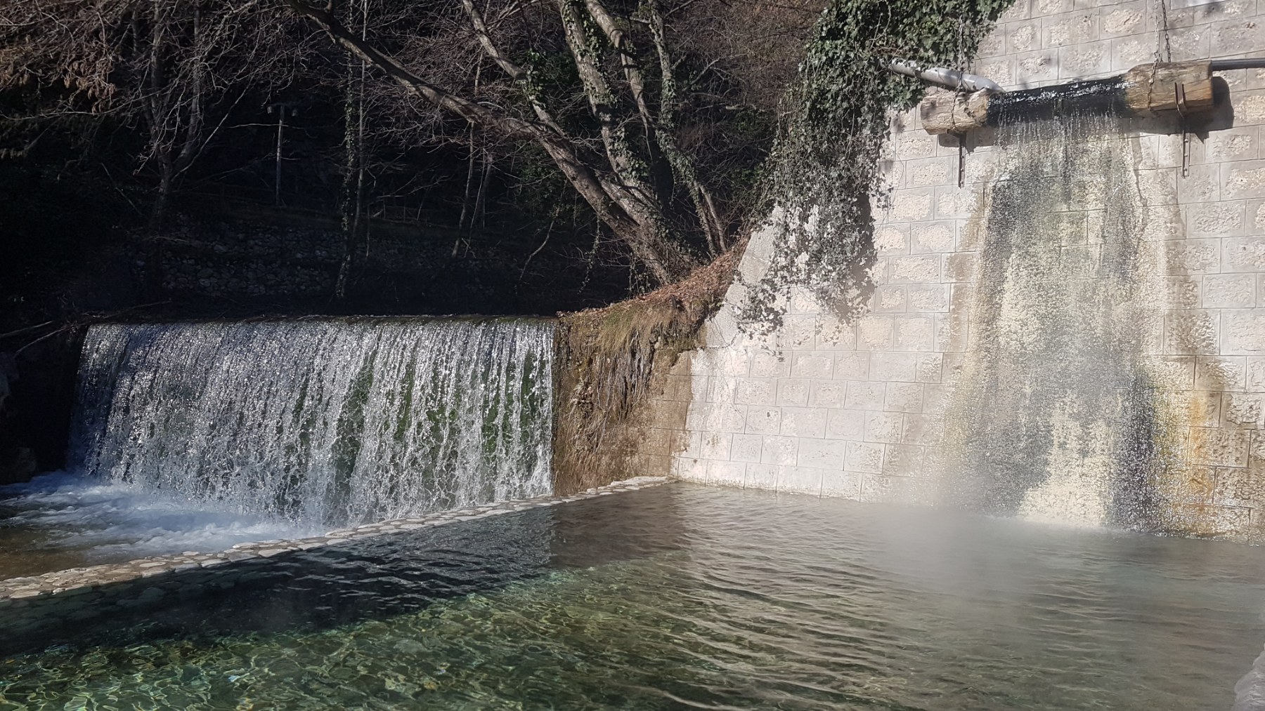 Πέλλα: Το Ντουμπάι «ψηφίζει» λουτρά Ποζάρ – Επιχειρηματίες από τα Εμιράτα δηλώνουν μαγεμένοι