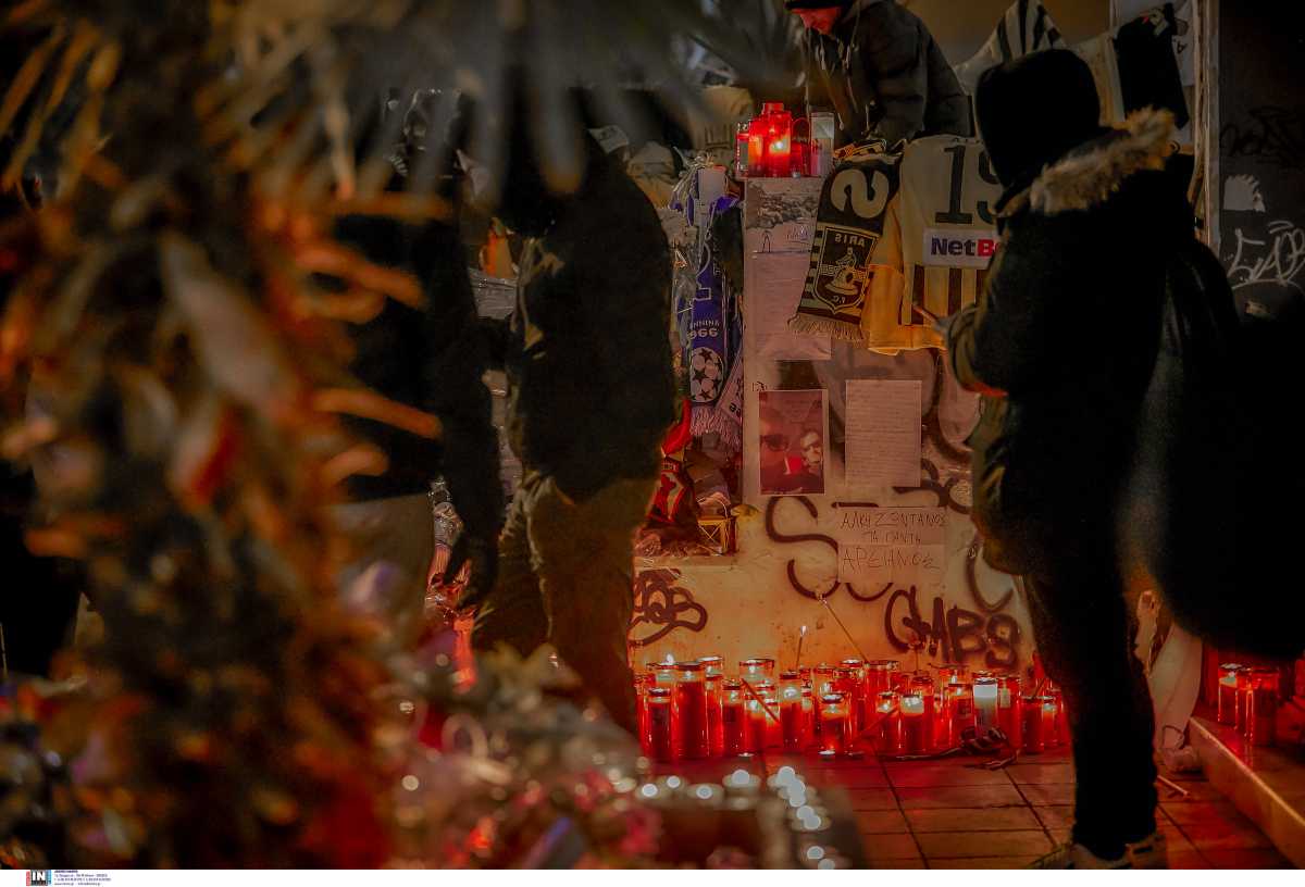 Δολοφονία Άλκη στη Θεσσαλονίκη: Οπαδοί της Λέτσε ύψωσαν πανό στη μνήμη του