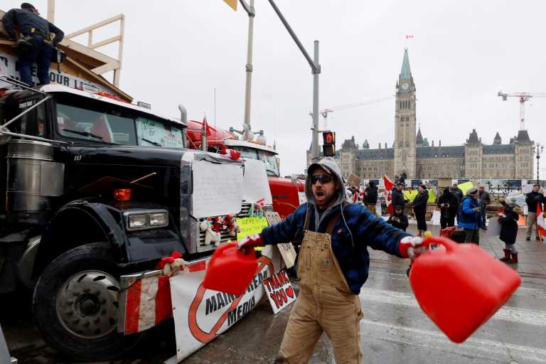 Καναδάς: Συλλήψεις διαδηλωτών στην Οτάβα – «Αυτό το Σαββατοκύριακο θα είναι διαφορετικό»