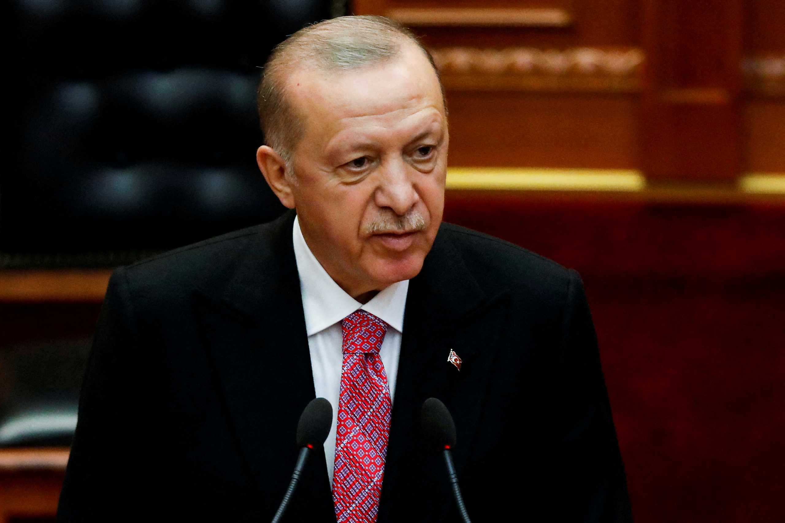 O Ερντογάν κάνει μήνυση στον Κιλιτσντάρογλου για τη δήλωση ότι σχεδιάζει να φύγει απ’ τη χώρα