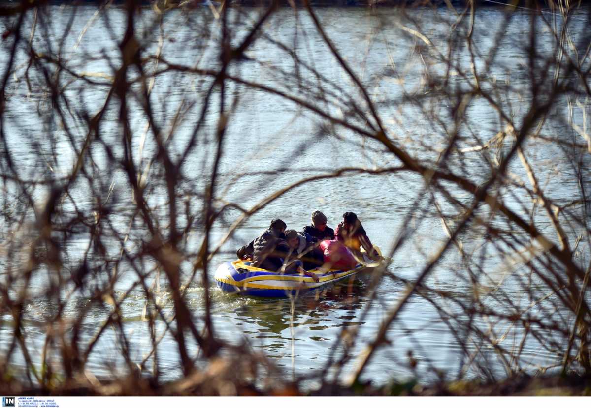 Έβρος: Ασφαλείς στα χέρια της ΕΜΑΚ 28 γυναίκες και παιδιά – Κινδύνεψαν να πνιγούν στον ποταμό