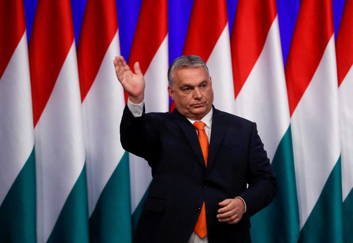 Ουγγαρία: Για πρώτη φορά ο πρωθυπουργός αναφέρεται στο ενδεχόμενο εξόδου από την ΕΕ