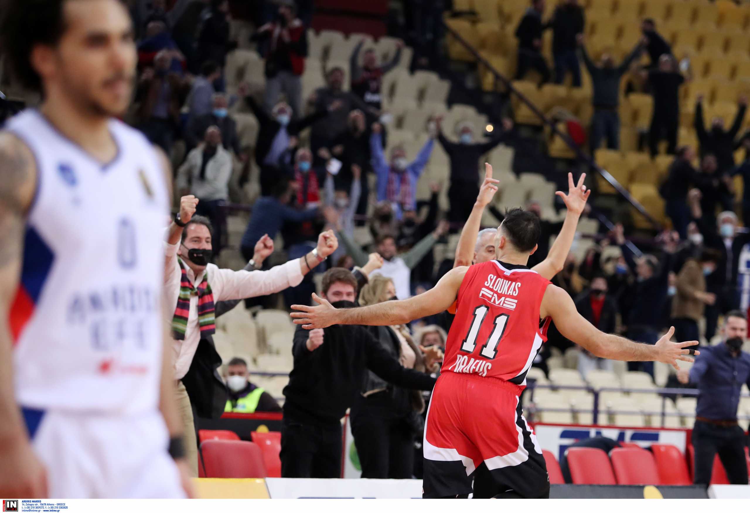 Ολυμπιακός – Εφές Αναντολού: Το τρομερό buzzer beater τρίποντο νίκης του Σλούκα