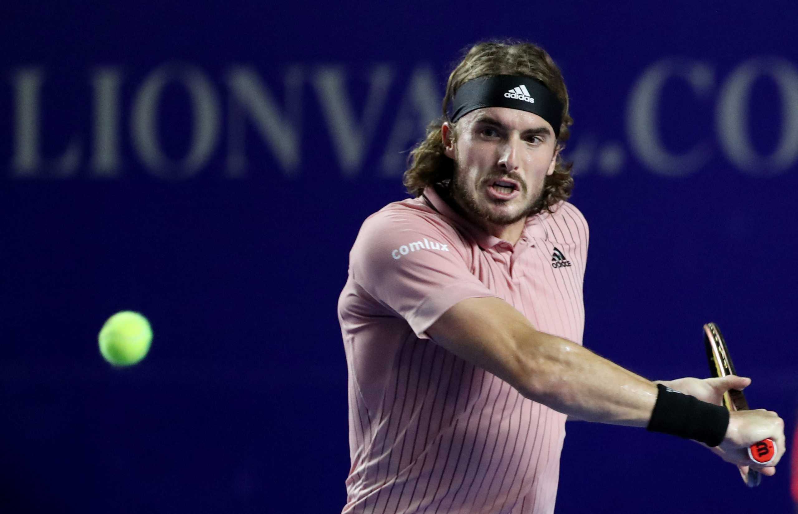 Tennis - ATP 500 - Abierto Mexicano - The Fairmont Acapulco Princess, Acapulco, Mexico - February 23, 2022 Greece's Stefanos Tsitsipas in action during his round of 16 match against J.J. Wolf of the U.S. REUTERS