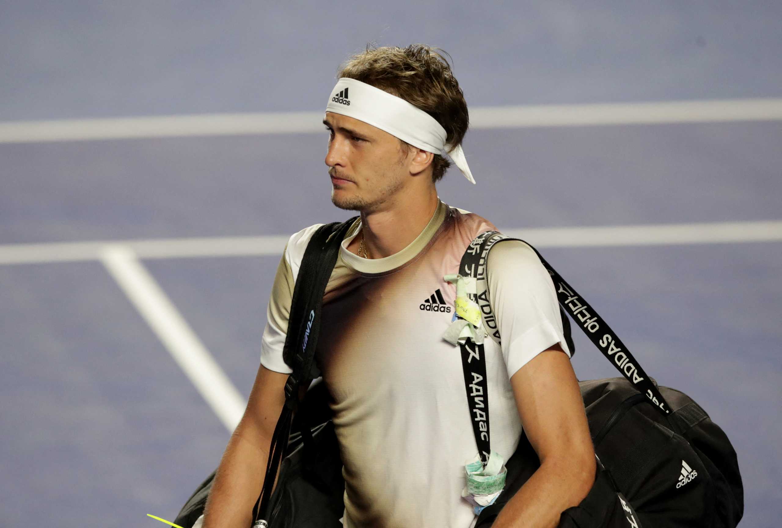Tennis - ATP 500 - Abierto Mexicano - The Fairmont Acapulco Princess, Acapulco, Mexico - February 22, 2022 Germany's Alexander Zverev arrives on court before his match against Jenson Brooksby of the U.S. REUTERS