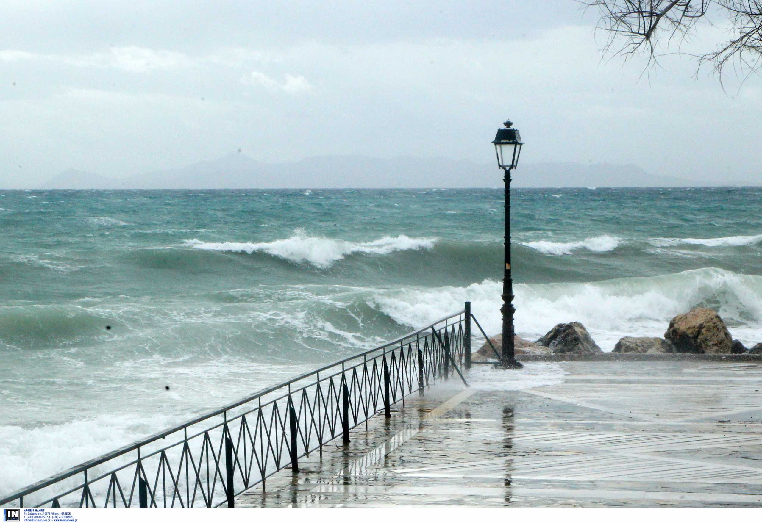 Καιρός – meteo: «Τρέχοντας» θα διασχίσει την χώρα το ψυχρό μέτωπο