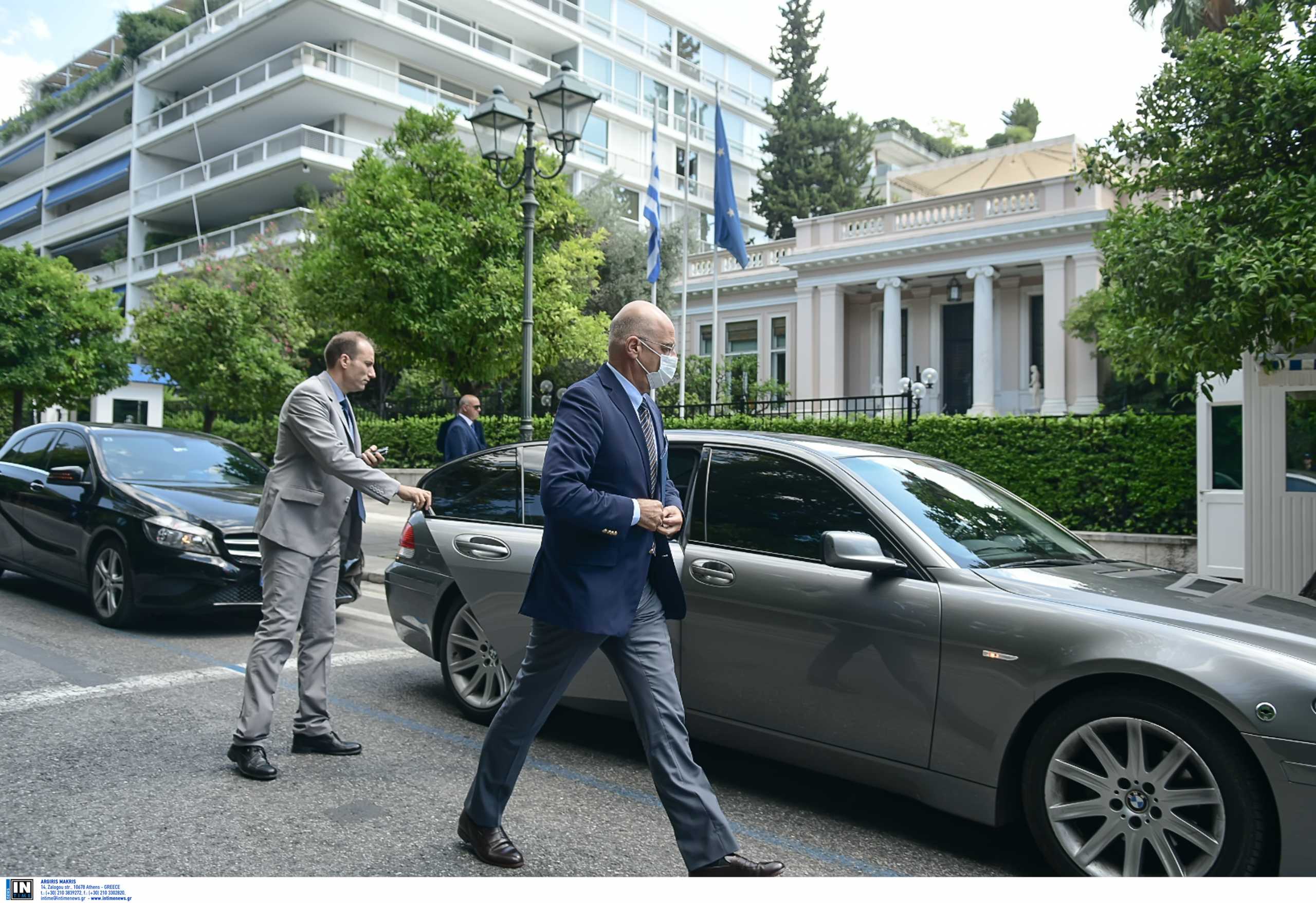 Υπουργείο Εξωτερικών κατά Ρωσίας: Κατάφωρη παραβίαση του Διεθνούς Δικαίου η αναγνώριση «ανεξαρτησίας» Ντονέτσκ και Λουχάνσκ