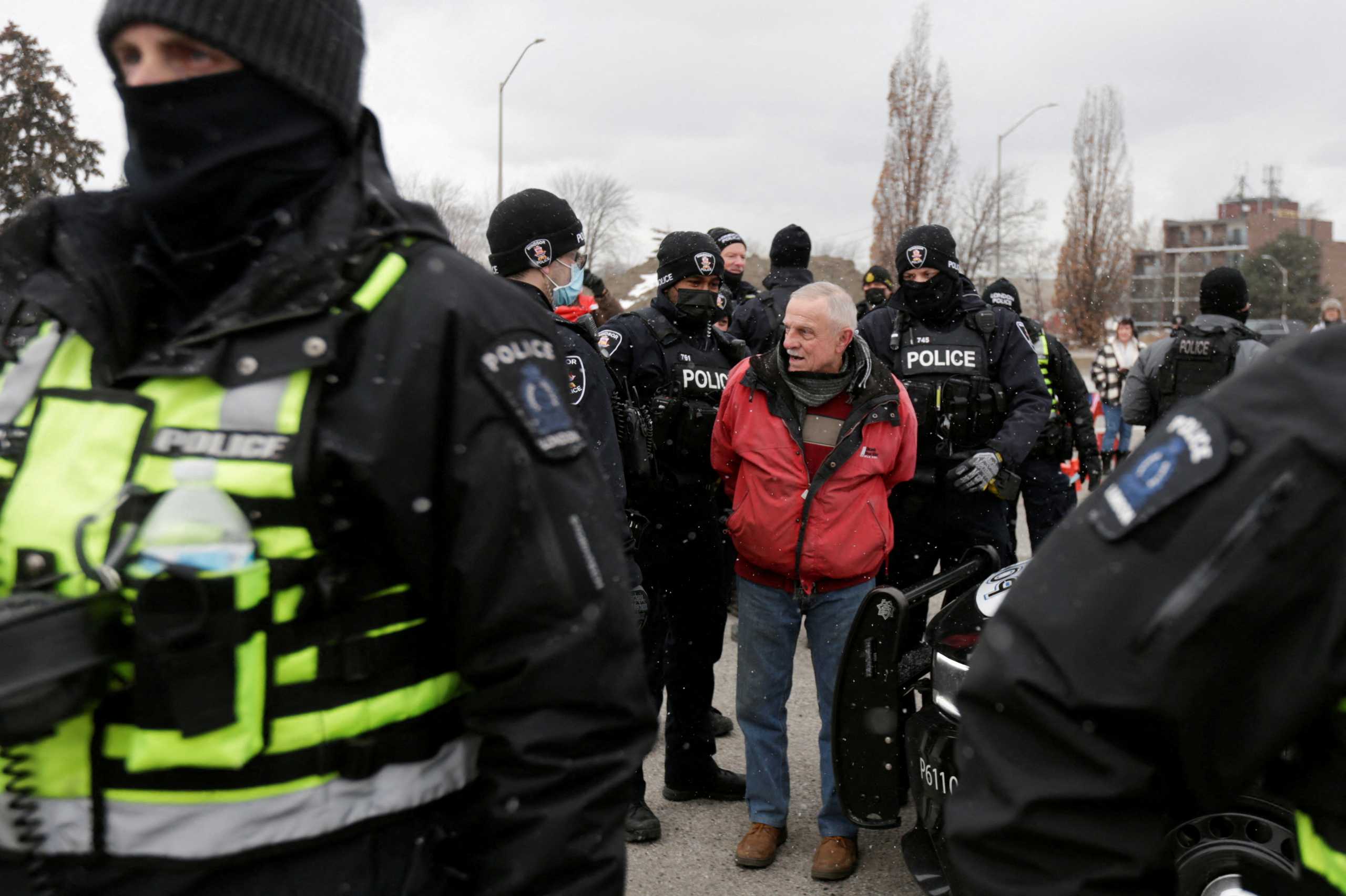 Καναδάς: Έρευνα για την εμπλοκή τριών μελών των ειδικών δυνάμεων στις διαδηλώσεις των φορτηγατζήδων